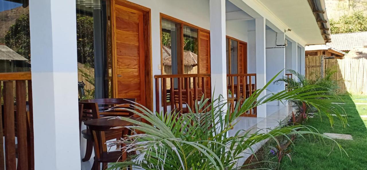 Elisa Homestay Areguling Kuta  エクステリア 写真