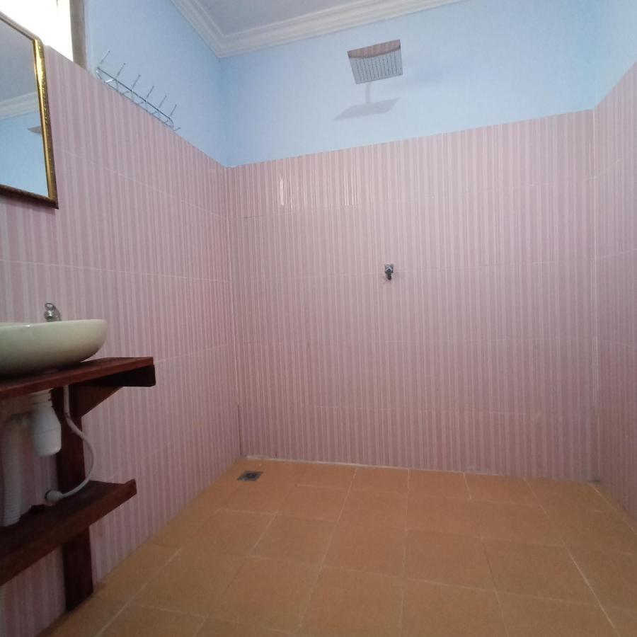 Elisa Homestay Areguling Kuta  エクステリア 写真