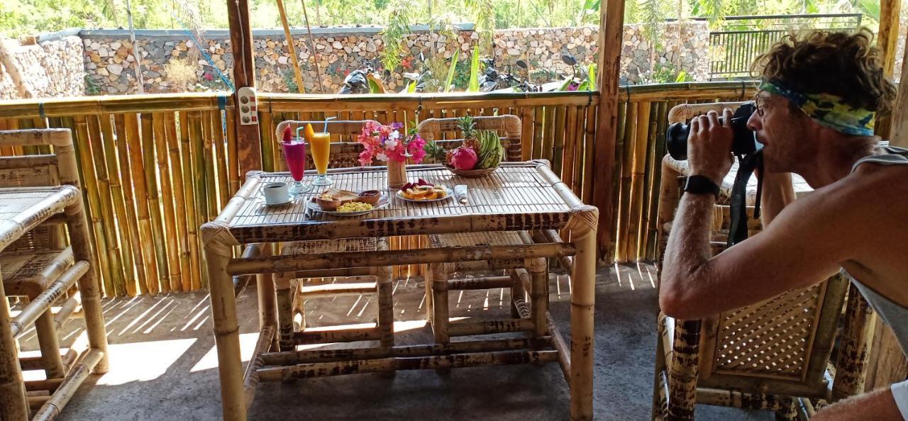 Elisa Homestay Areguling Kuta  エクステリア 写真