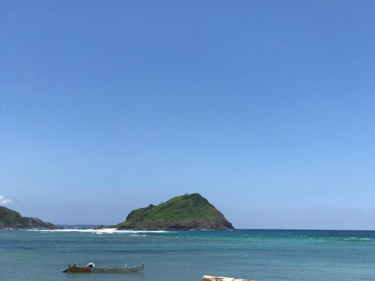Elisa Homestay Areguling Kuta  エクステリア 写真